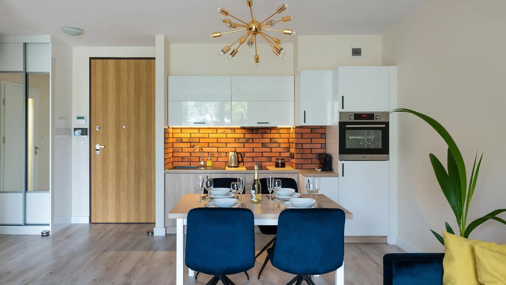 Apartamenty-Wroc Ksiecia Witolda Вроцлав 0*,  Польша